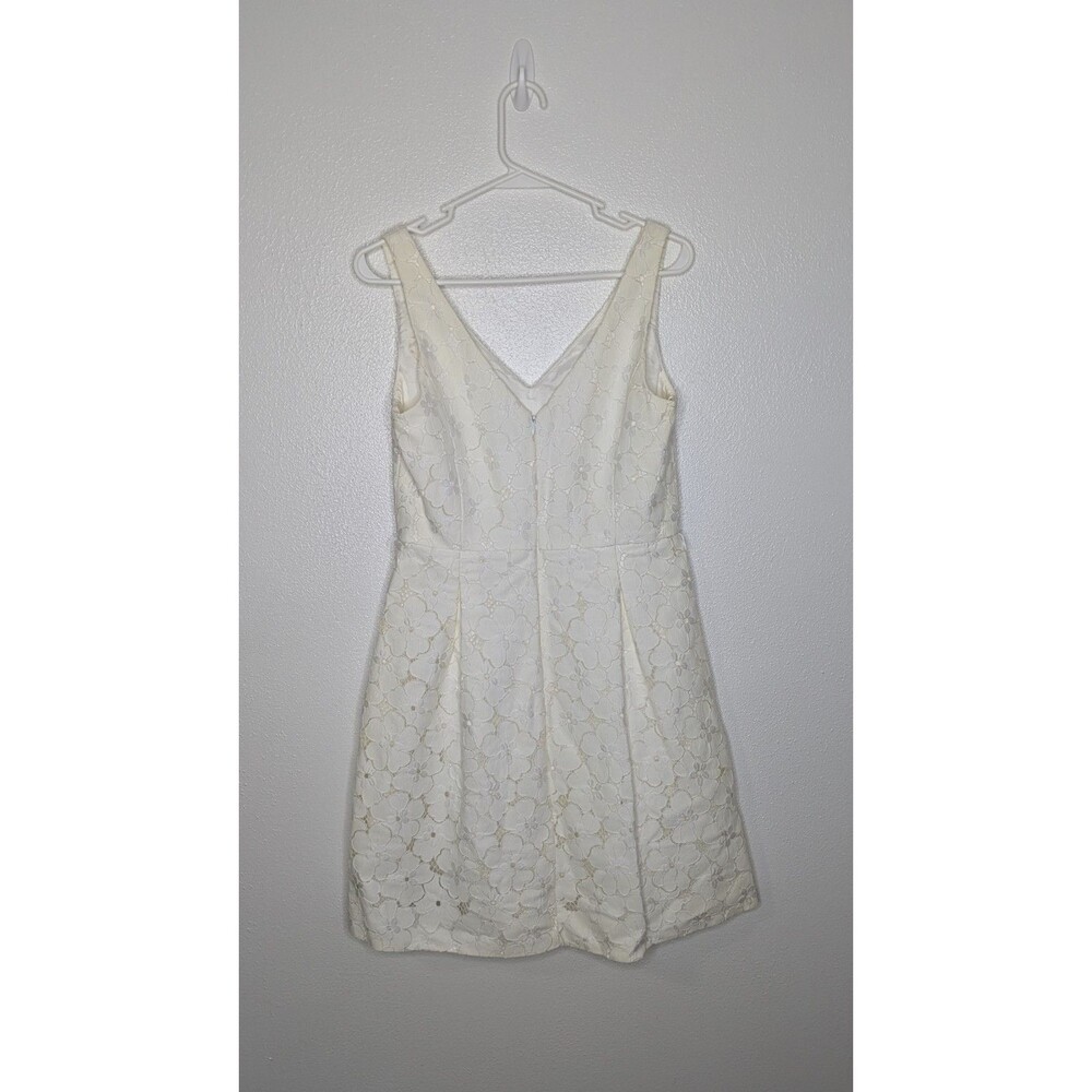 Trina Turk Ambros Embroidered Guipure Lace Fit Flare Dress in White Size 8 - Picture 5 of 11